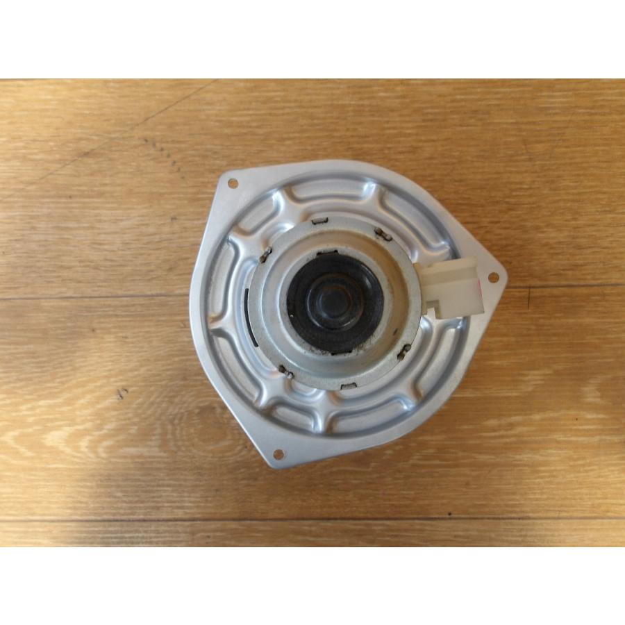 H17 クリッパー U71T ヒーターモーター/ブロアファン |  | 04