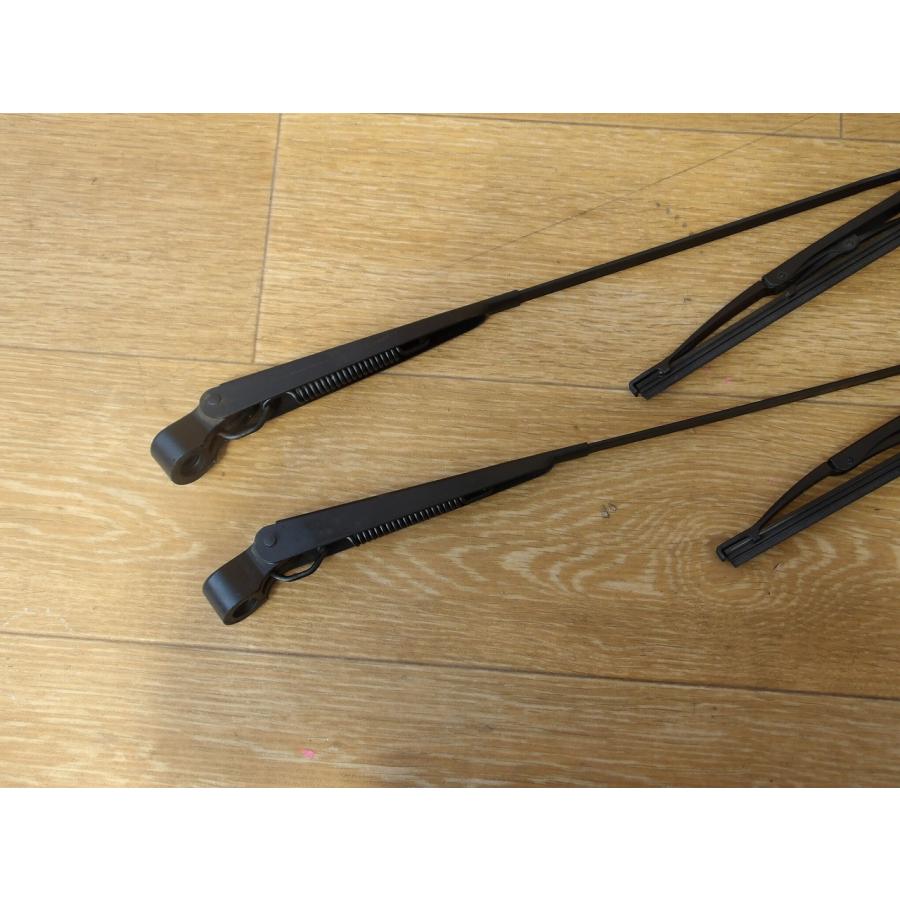 H17 クリッパー U71T フロントワイパーアーム左右 |  | 01