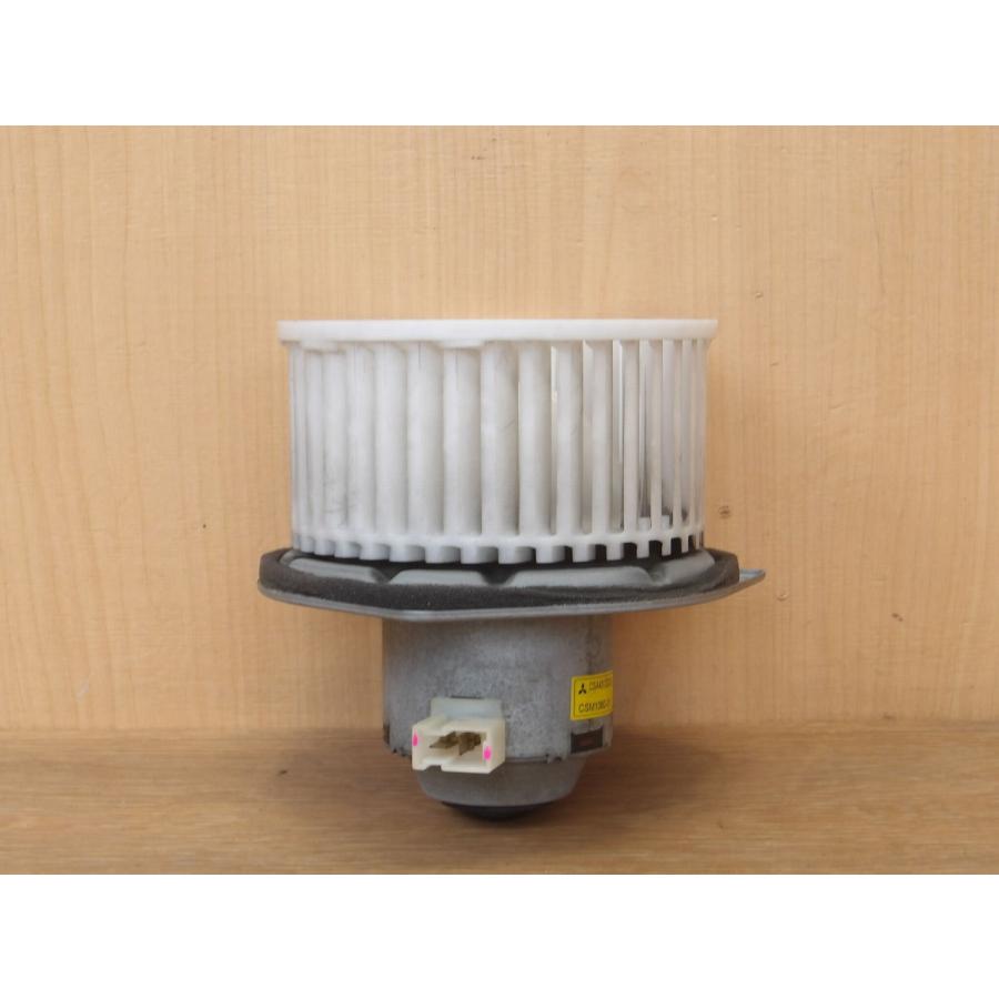 H11 ミニキャブ U62T ヒーターモーター/ブロアファン |  | 02