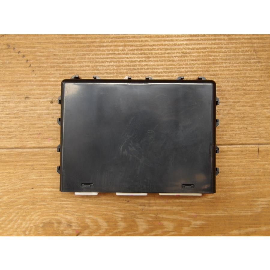 H24 エルグランド TE52 右側 スライドドアコントロールコンピューター |  | 02