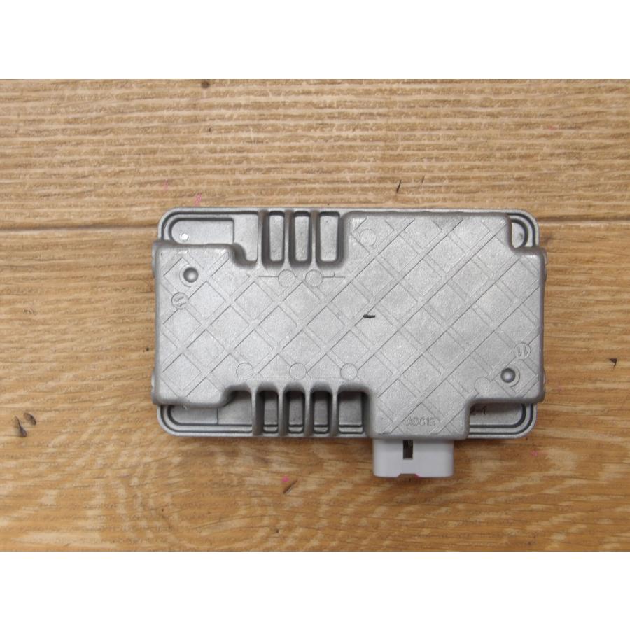 H24 エルグランド TE52 インバーター/コンピューター |  | 01