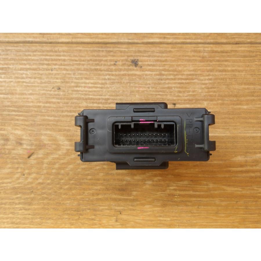 R3 キックス P15 コンピューター |  | 04