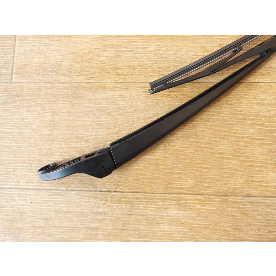 R2 アルファード AGH30W リアワイパーアーム |  | 02