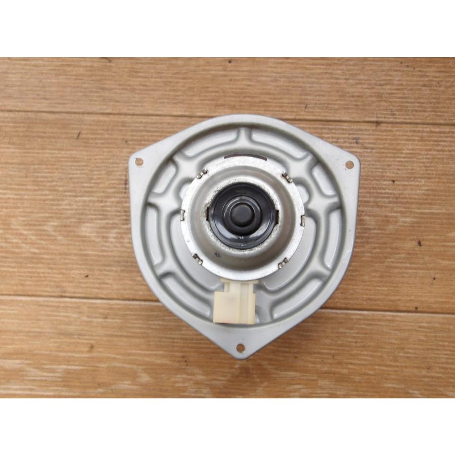 H18 ミニキャブ U61V ヒーターモーター/ブロアファン |  | 02