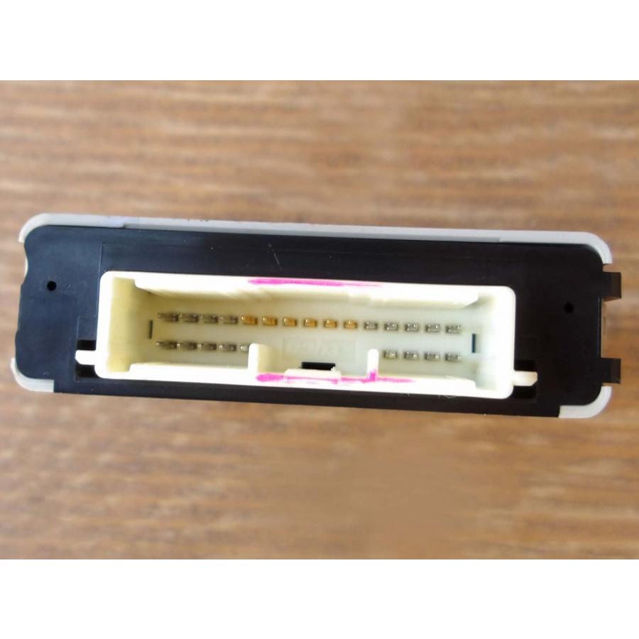 H19 デリカＤ：５ CV5W ヘッドライトオートレベリングコンピューター |  | 03