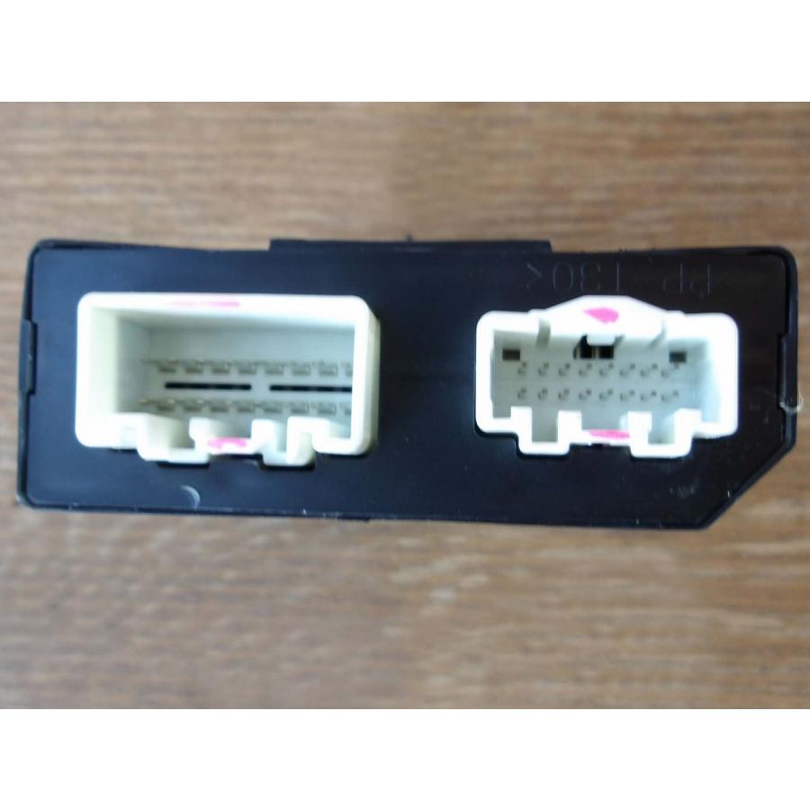 H23 エルグランド PE52 コントロールボックス/コンピューター |  | 03