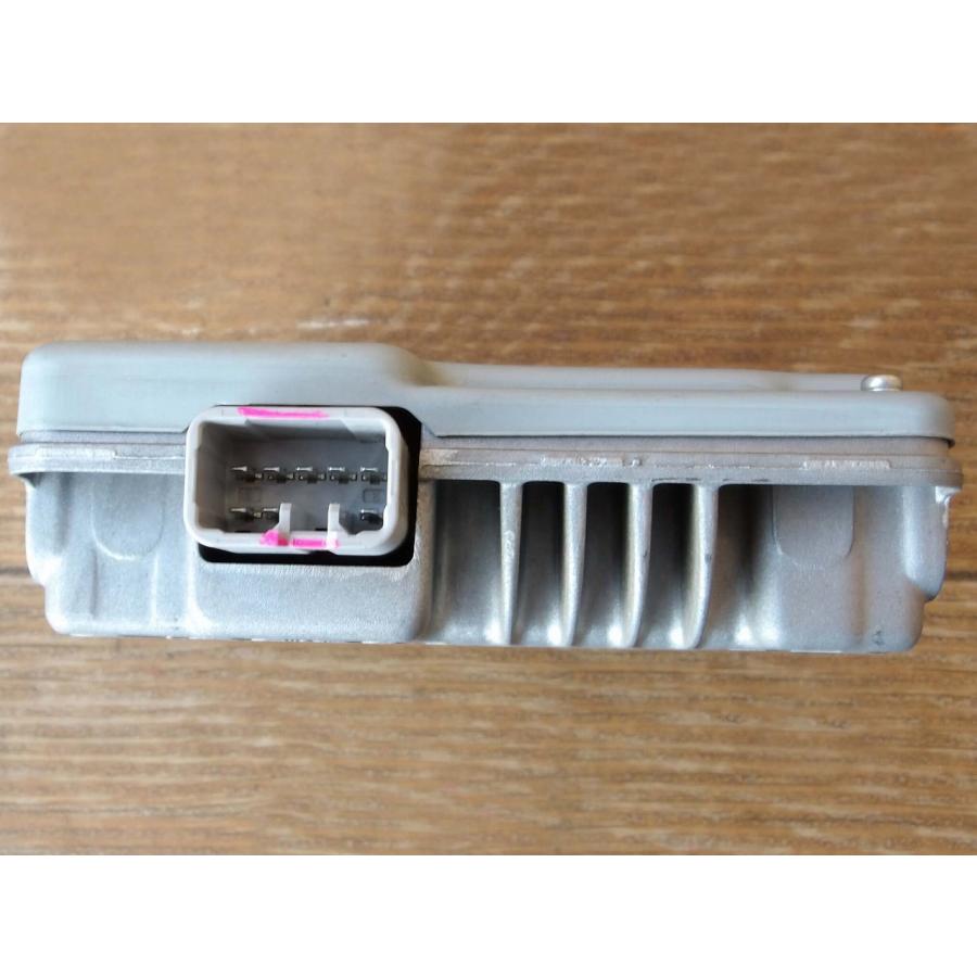 H23 エルグランド PE52 インバーター/コンピューター |  | 02