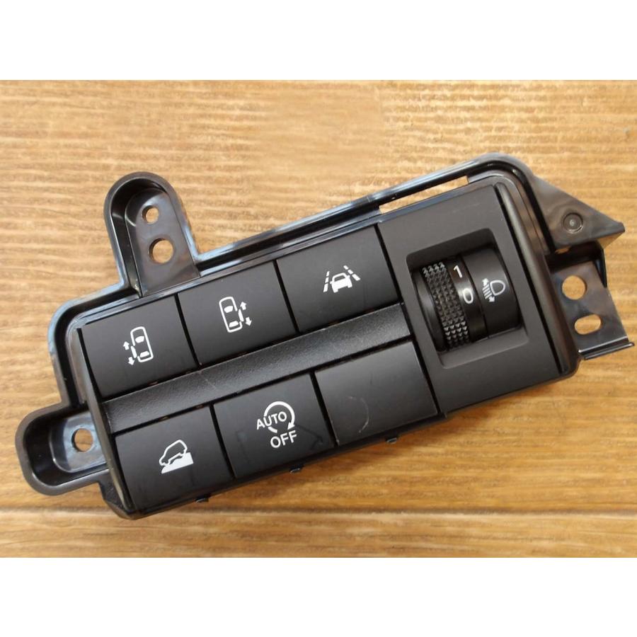 R4 ｅＫクロススペース B35A パワースライドスイッチ |  | 01