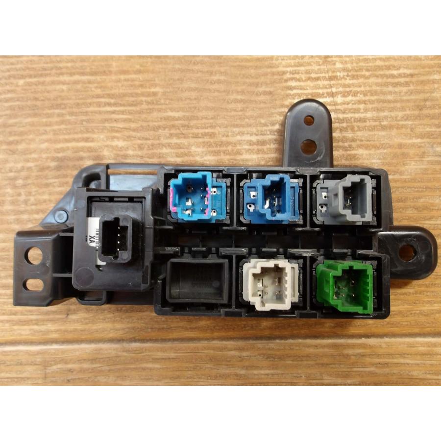 R4 ｅＫクロススペース B35A パワースライドスイッチ |  | 02