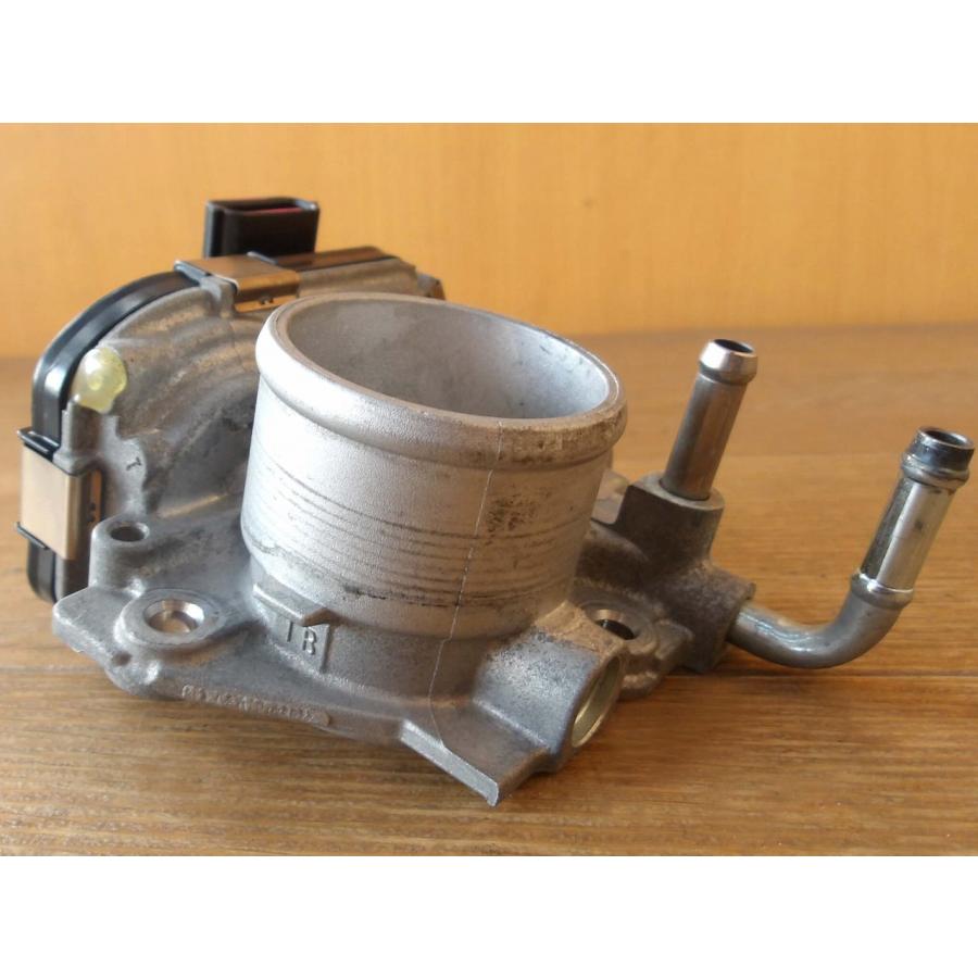 R4 ｅＫクロススペース B35A BR06 スロットルボディ/スロットルバルブ |  | 03