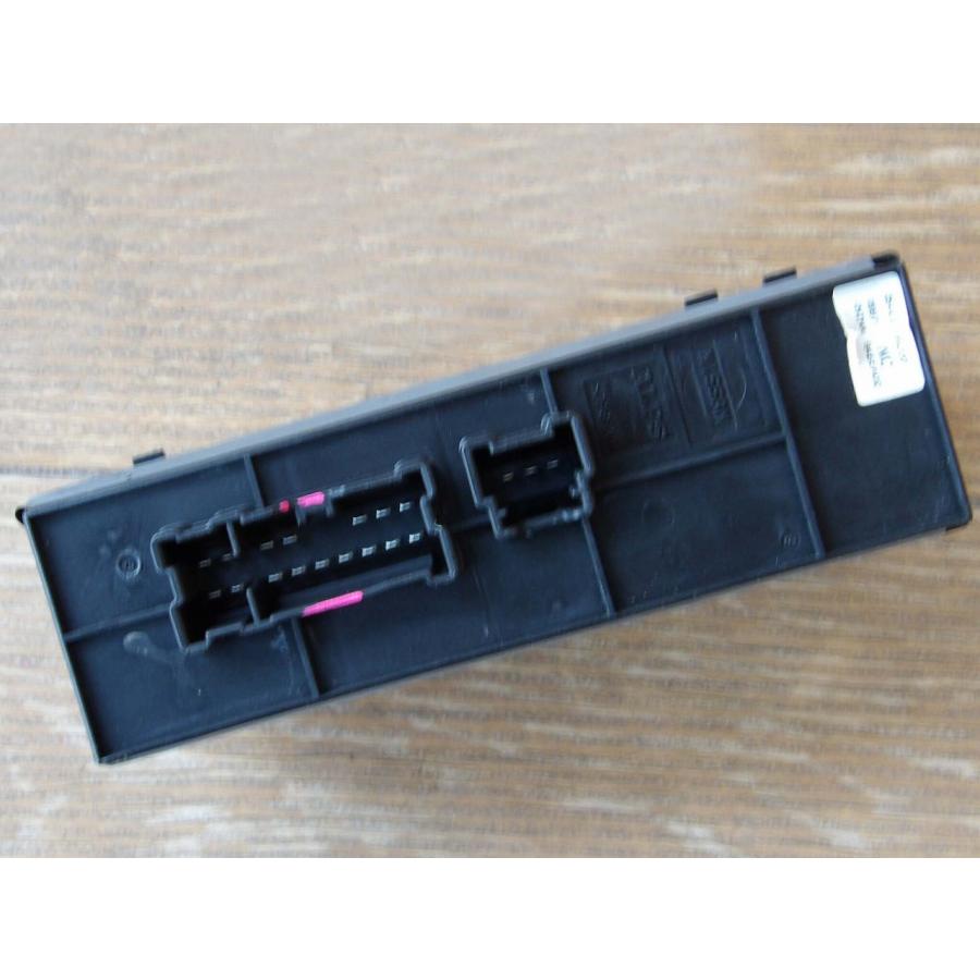 H29 リーフ AZE0 パワーウインドウスイッチ/PWスイッチ |  | 02