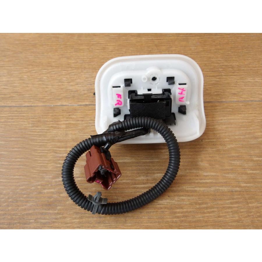 H29 リーフ AZE0 リアシートヒータースイッチ |  | 02