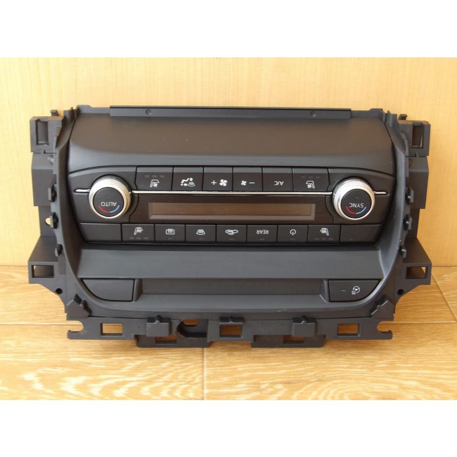 R1 CX-8 KG2P エアコンパネル/ACパネル/ACスイッチ/エアコン操作パネル |  | 01