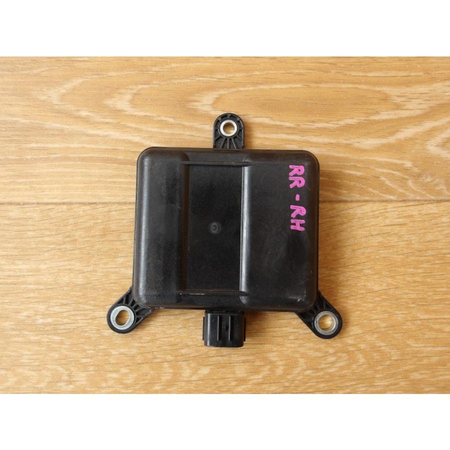 R1 CX-8 KG2P ブラインドスポットモニターセンサー/コンピューター |  | 02