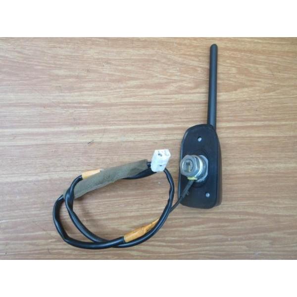 H25 アクア DAA-NHP10 アンテナ/ルーフアンテナ |  | 01