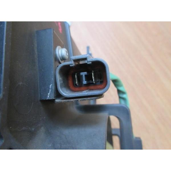 H16 ステップワゴンスパーダ RF5/RF6 コンデンサーファン 右側 |  | 02