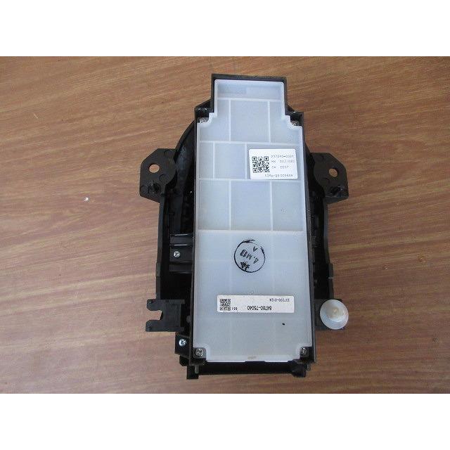 H22 ＳＡＩ AZK10 ナビ操作パネル |  | 03