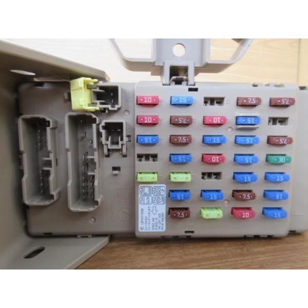 H20 エクシーガ YA5/YA4/YA9  ヒューズボックス |  | 02