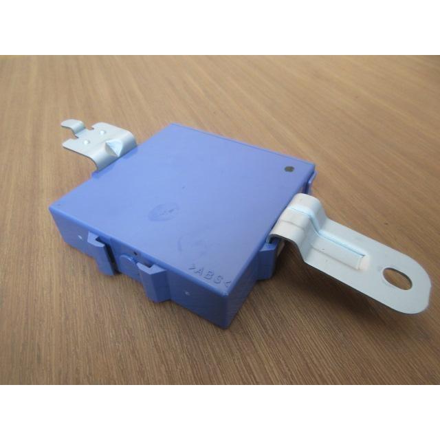 H22 アルファード ANH20W/ANH25W クリアランスウォーニングコンピューター |  | 02