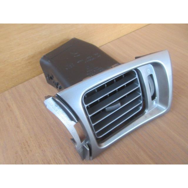 H20 エクシーガ YA5 右エアコン出口 |  | 02