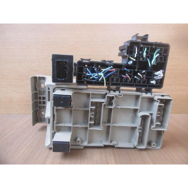 H21 エクシーガ YA5 ヒューズボックス/フューズボックス |  | 04