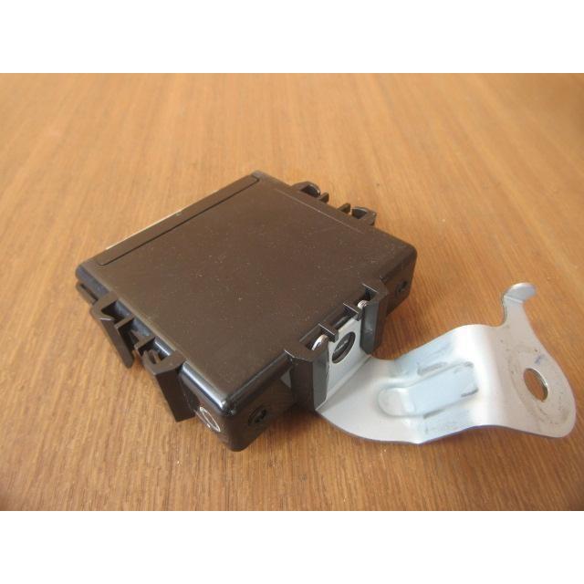 H23 SAI AZK10 ヘッドランプレベリングコンピューター |  | 04