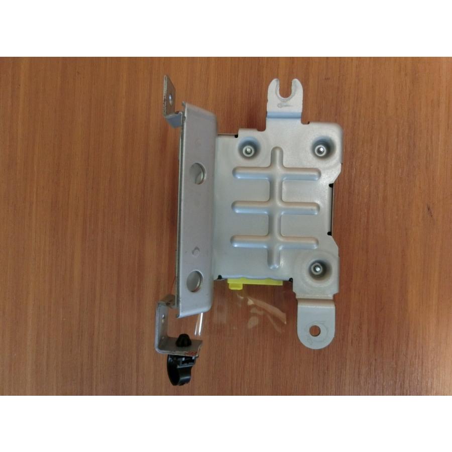 H20 バネット SK82VN エアバッグコンピューター/ABコンピューター |  | 04