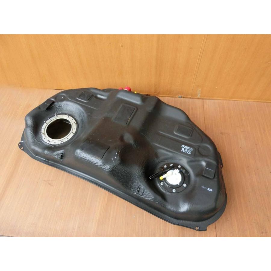 H25 XV GP7 フューエルタンク/ガソリンタンク/燃料タンク |  | 03