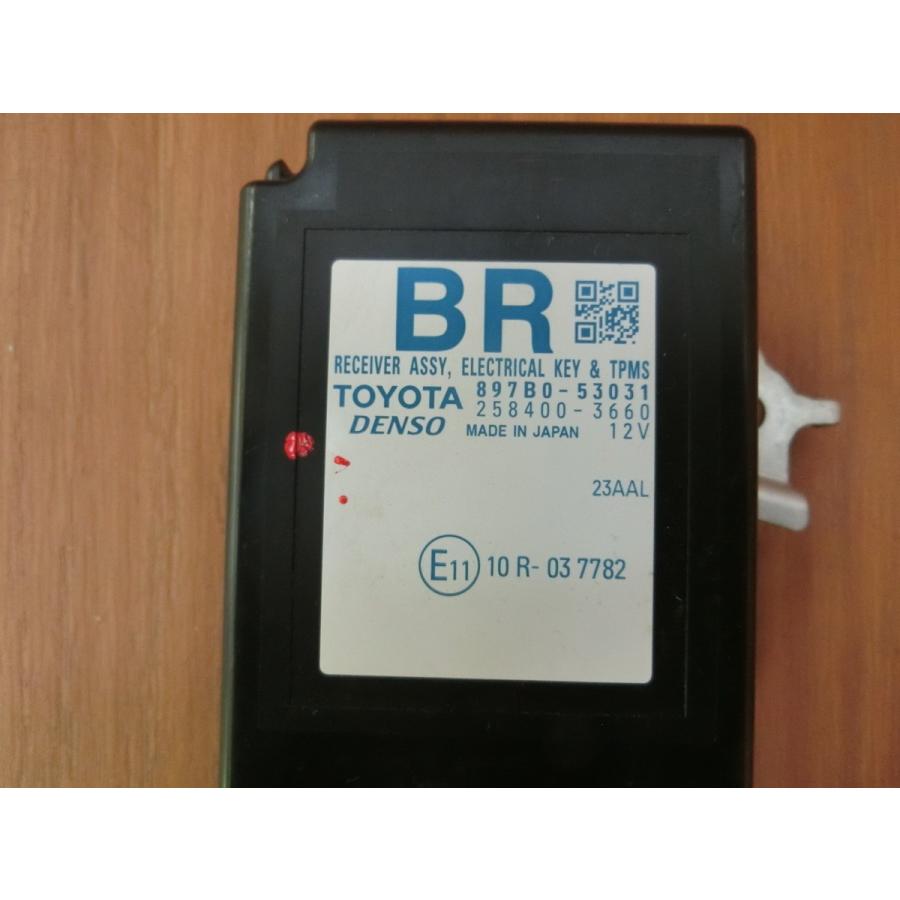H26 レクサス IS250 GSE30 キーレスコンピューター |  | 01