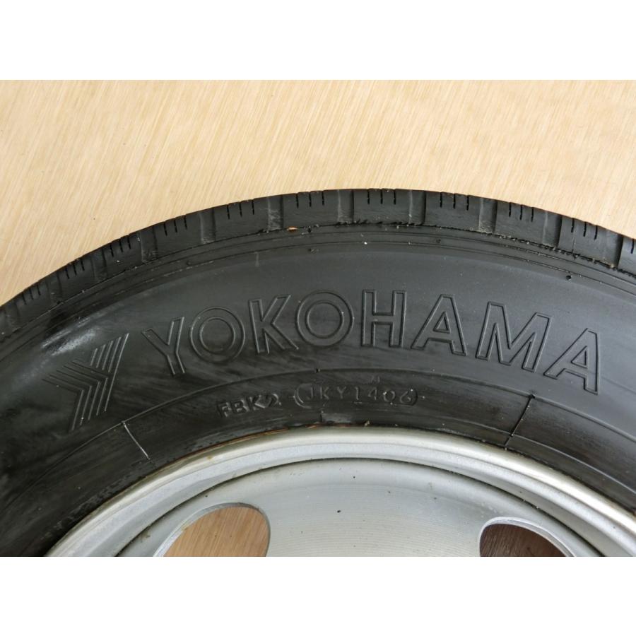 キャンター FEB70 215/70R17.5 スチールホイール/タイヤホイール 4本 |  | 01