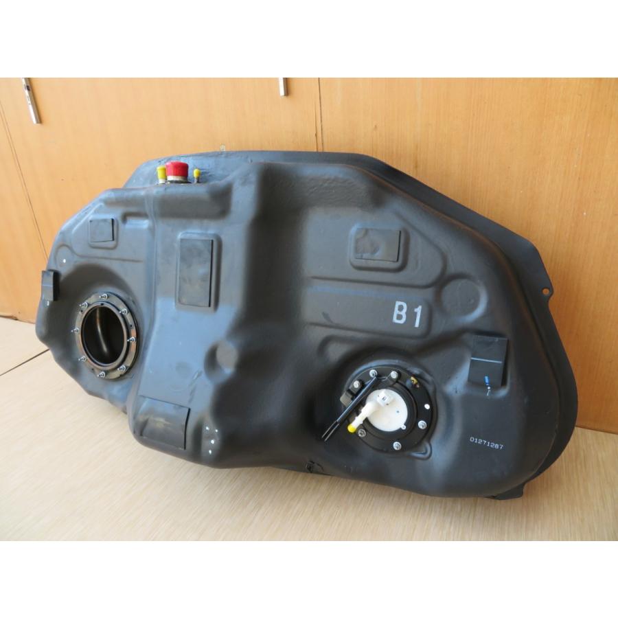 H27 レガシィB4 BN9 フューエルタンク/ガソリンタンク/燃料タンク
