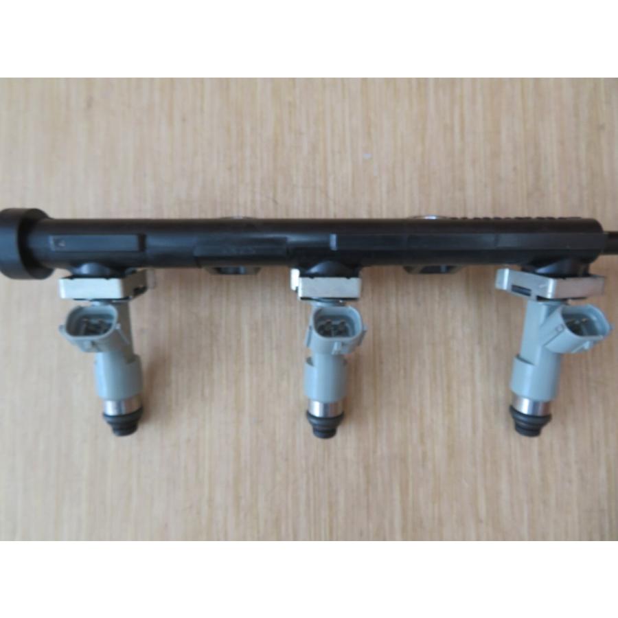 ピクシス S321M インジェクター 3本 |  | 01