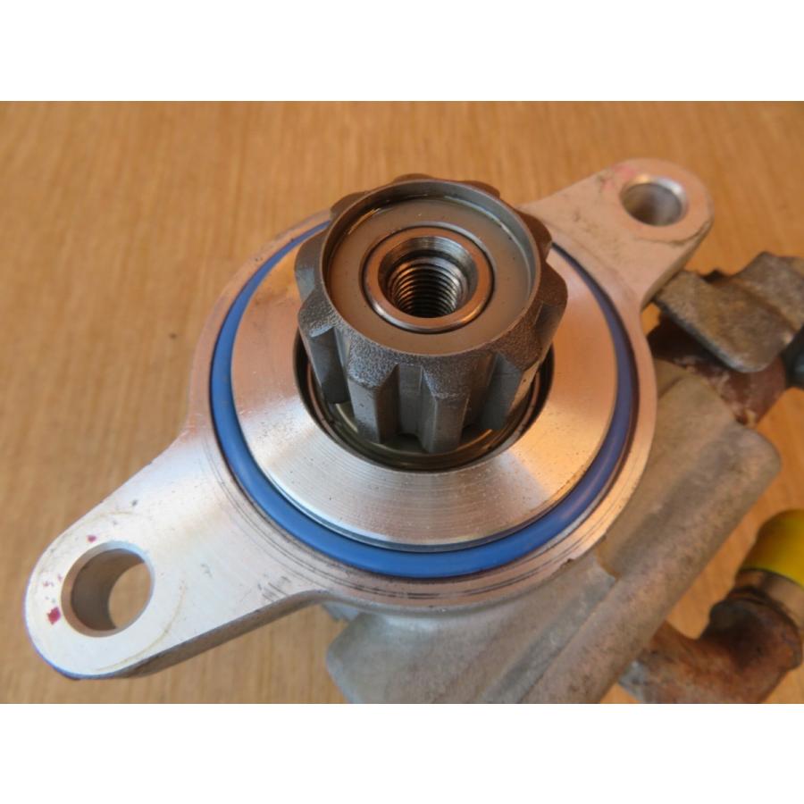 H28 ハイエース KDH206V オイルポンプ |  | 01