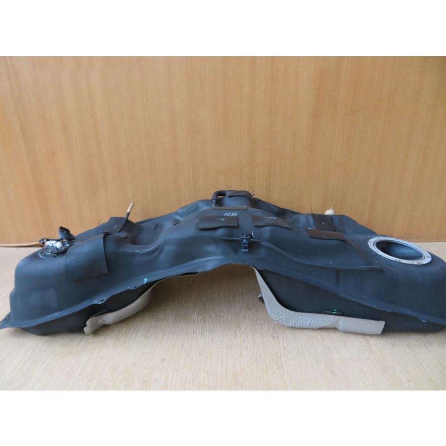 H17 レクサス IS250 GSE20 フューエルタンク/ガソリンタンク/燃料タンク |  | 01