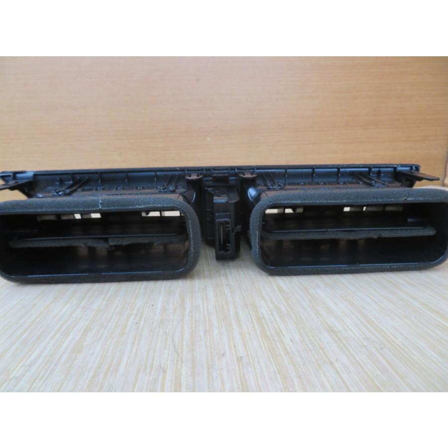 H23 レクサス CT200 ZWA10  センター エアコン出口 |  | 04