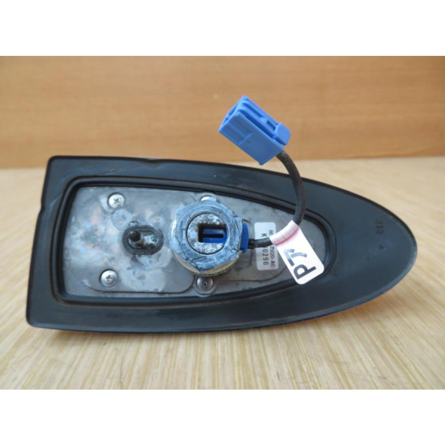 H22 レクサス HS250 ANF10 アンテナ/ルーフアンテナ/シャークアンテナ |  | 03