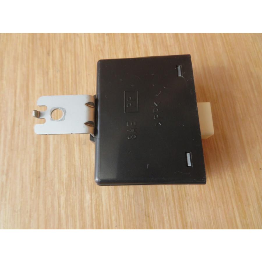 H26 キャンター FBA60 キーレスレシーバー |  | 03