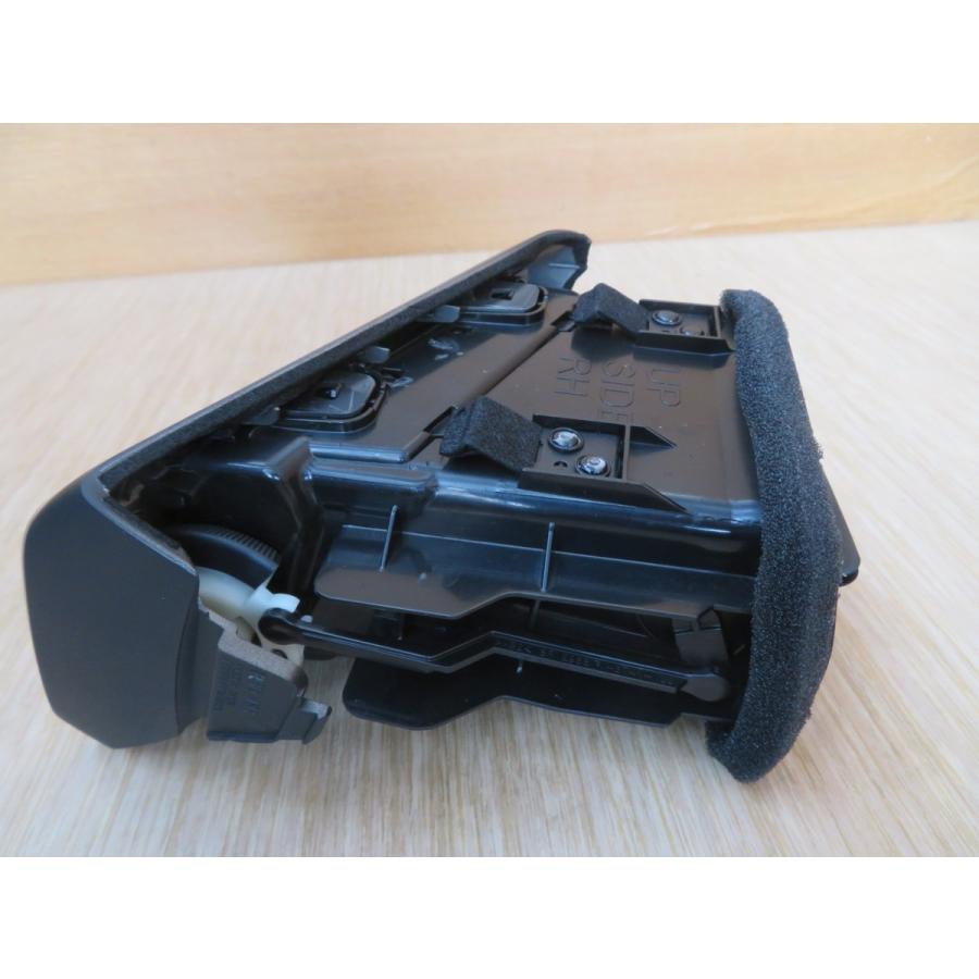 H25 エクストレイル NT32 AC/ヒーター/RHエアコン出口 |  | 02