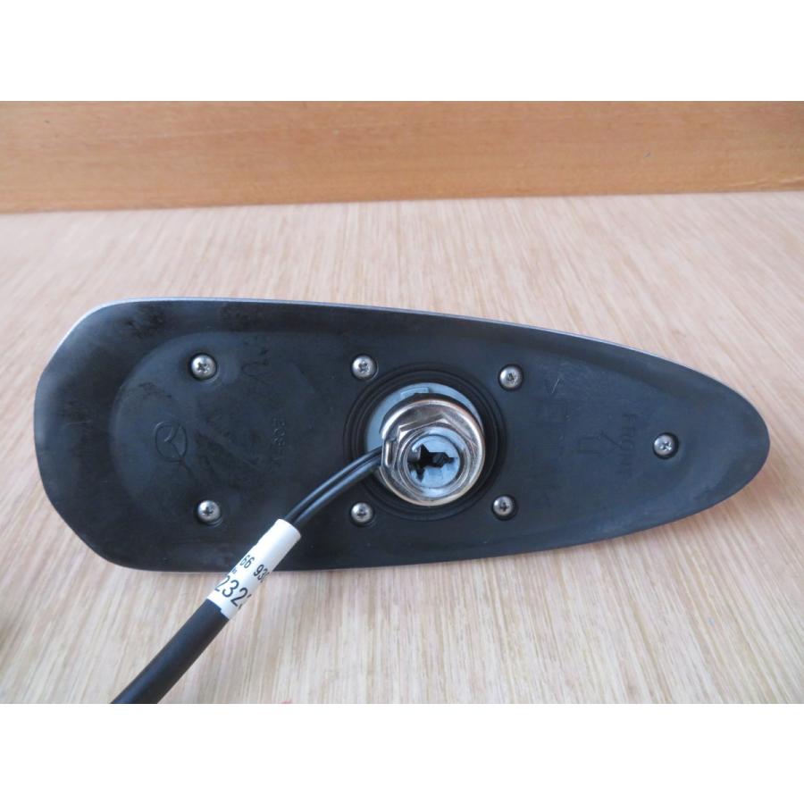 H27 CX-5 KE2FW アンテナ/ルーフアンテナ/シャークアンテナ |  | 02