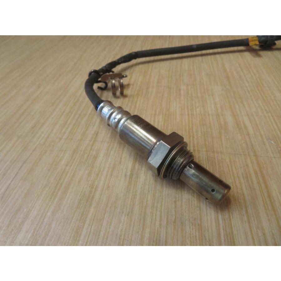 H24 レクサス CT200h ZWA10 オーツ―センサー/02/O2 (触媒分) |  | 01