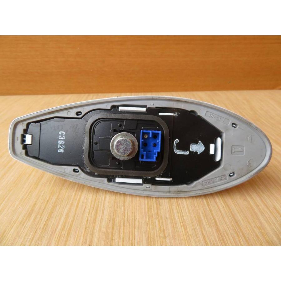 H25 レクサス IS300 AVE30 アンテナ/ルーフアンテナ/シャークアンテナ |  | 02