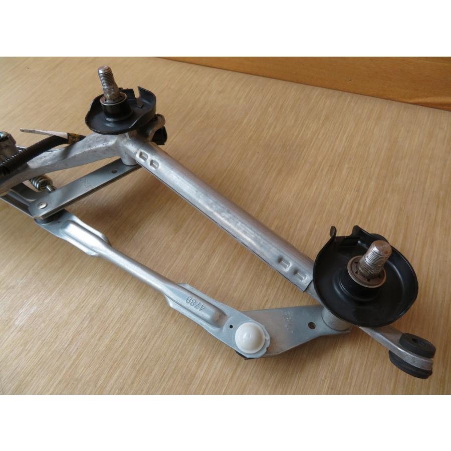 H28 ステップワゴン RP2 フロントワイパーモーター/Fワイパーモーター |  | 01