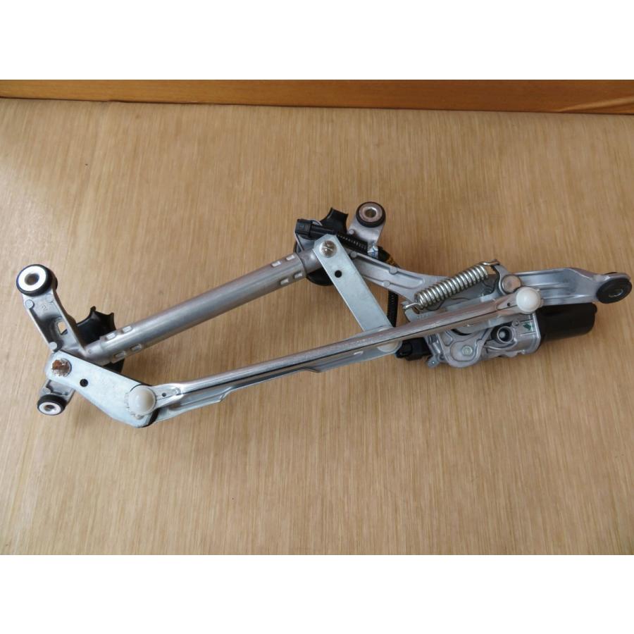 H28 ステップワゴン RP2 フロントワイパーモーター/Fワイパーモーター |  | 03