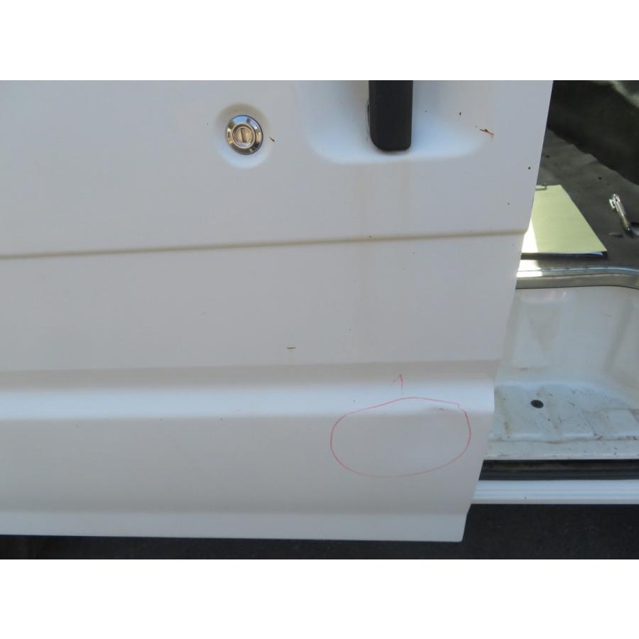 H20 バネット SK82VN A2W/ホワイト/白 右リアドア/右Rドア/右リヤドア/右後ろドア/右スライドドア |  | 02