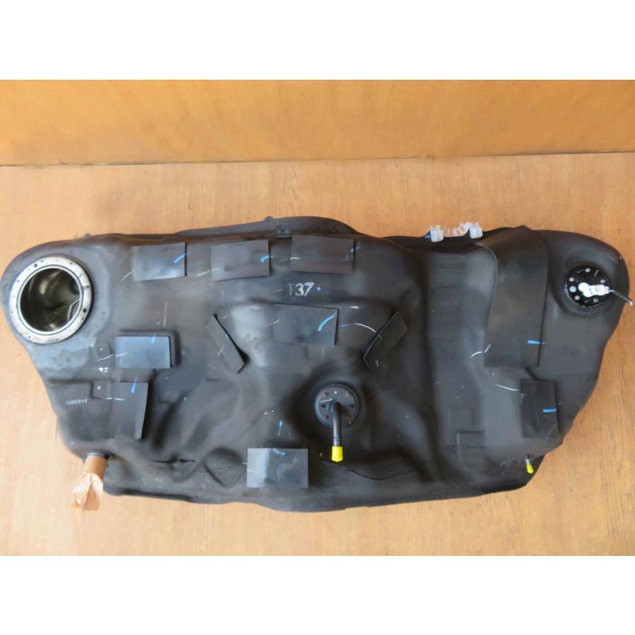 H28 クラウン ARS210 フューエルタンク/ガソリンタンク/燃料 H28 クラウン ARS210 フューエルタンク/ガソリンタンク/燃料