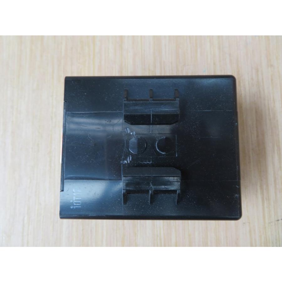 H28 レクサス GS300 AWL10 ビークルアプローチイングスピーカーコントローラー/コンピューター |  | 03