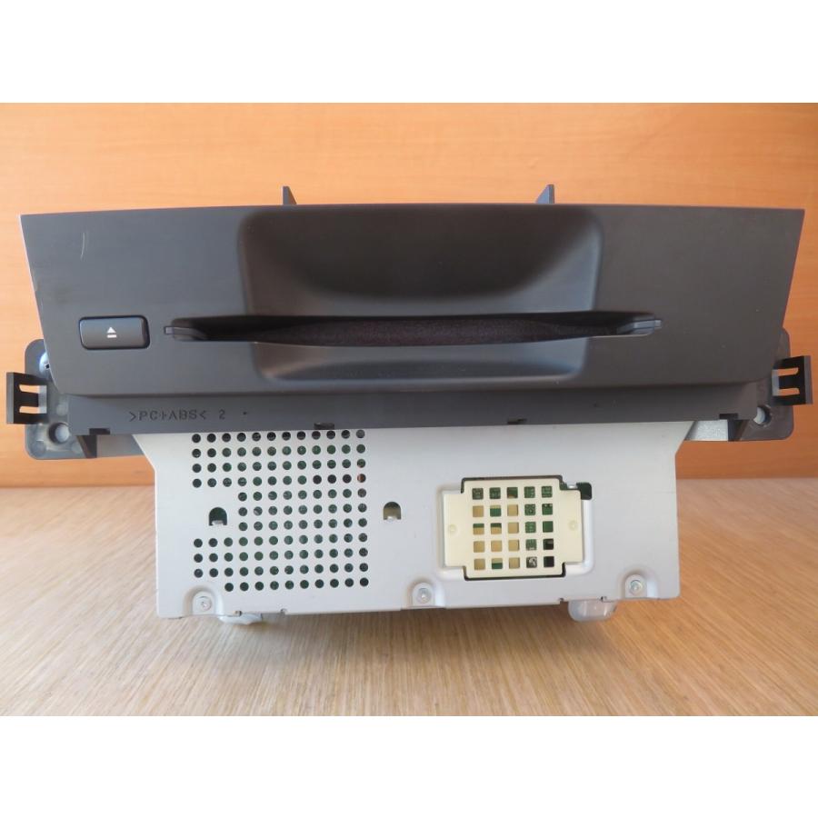 H22 エルグランド PE52 ナビゲーション 本体 |  | 01