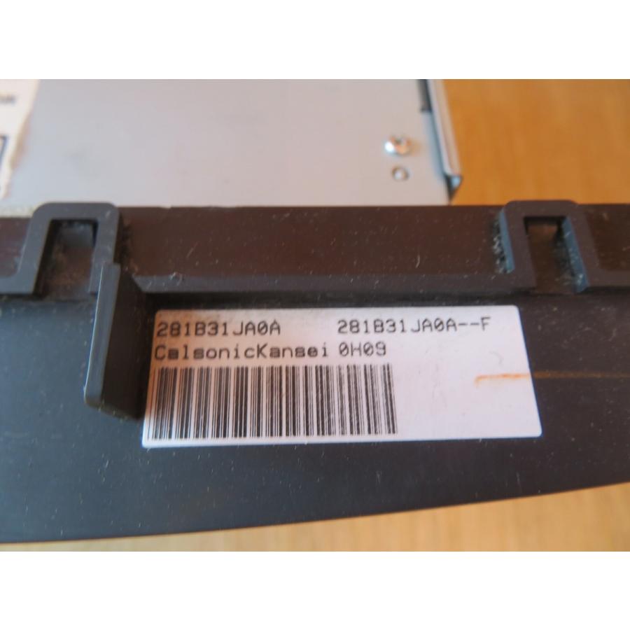 H22 エルグランド PE52 ナビゲーション 本体 |  | 02