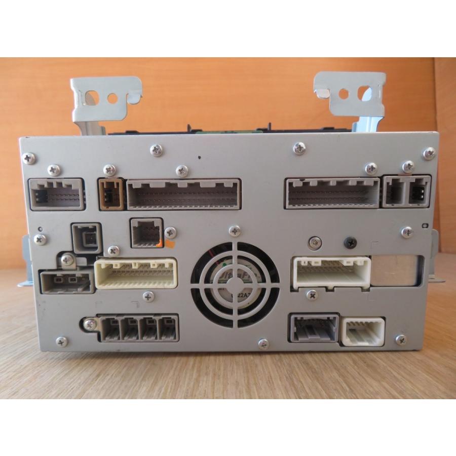 H22 エルグランド PE52 ナビゲーション 本体 |  | 04