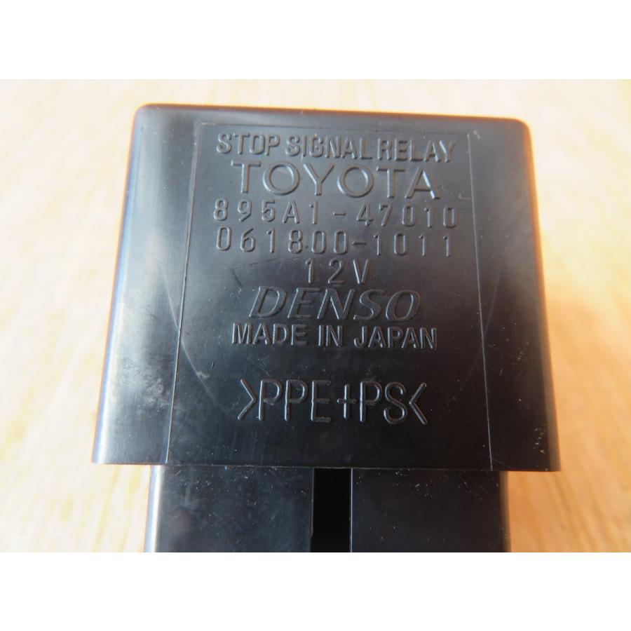 H24 レクサス CT200 ZWA10 ストップシグナルリレー |  | 01